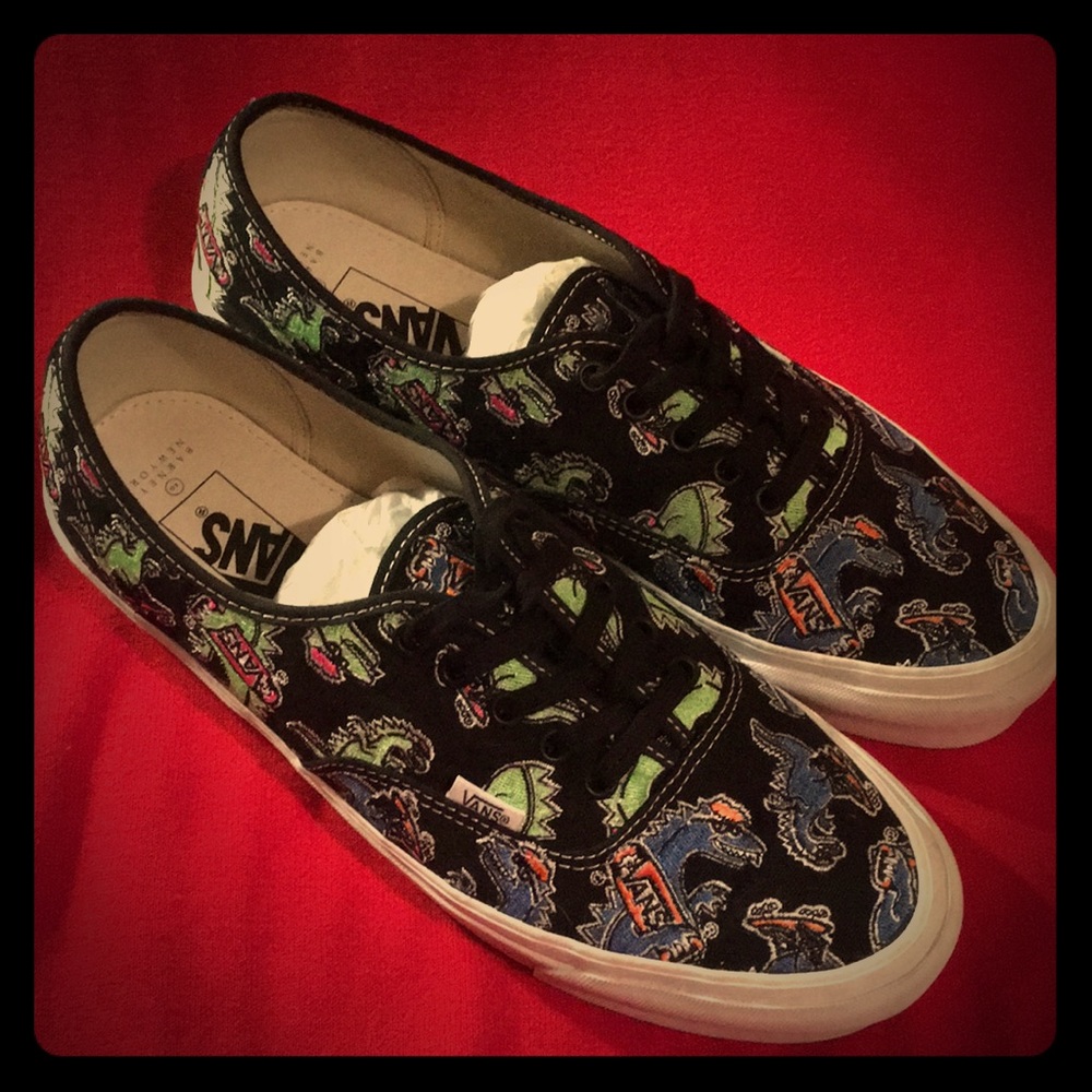 VANS Vault x Barneys NY Vanosaur OG Authentic LX